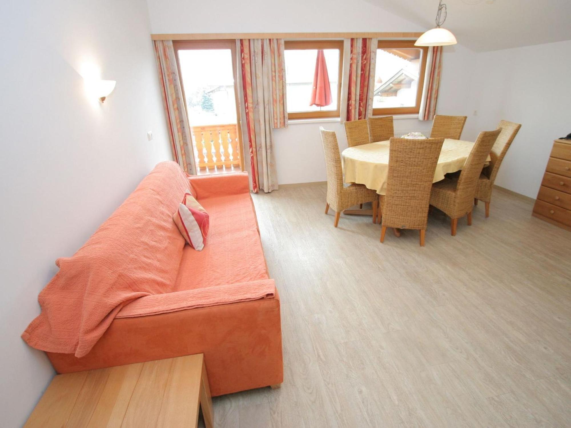 Charming Apartment In Uderns With Balcony Екстериор снимка